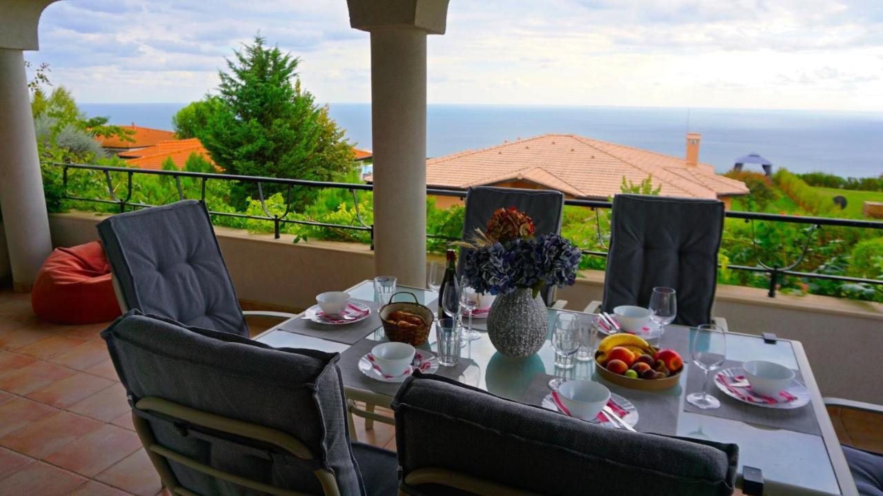 Вила Афина - Villa Afina Baltjik Exteriör bild