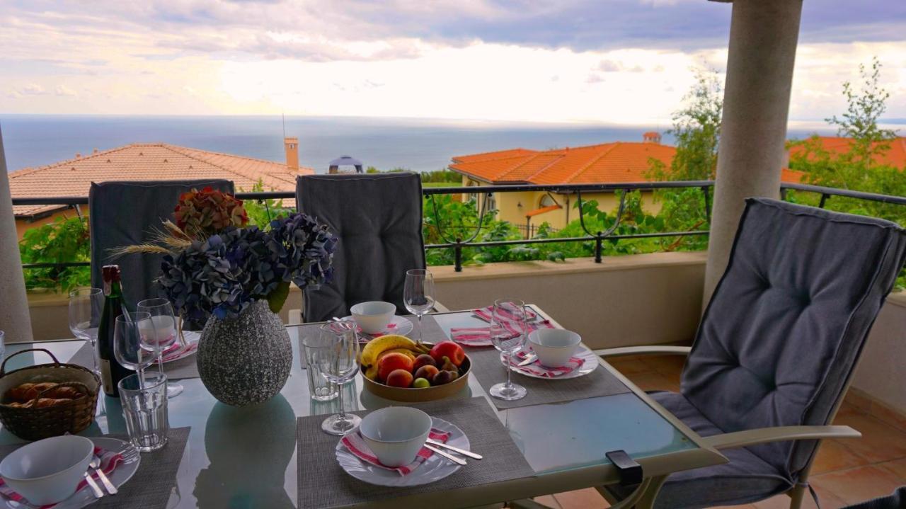 Вила Афина - Villa Afina Baltjik Exteriör bild