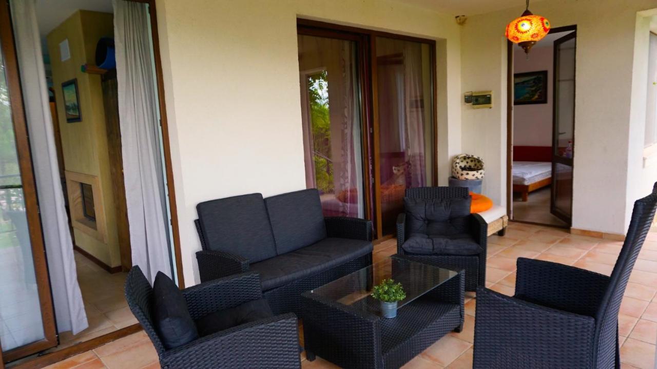 Вила Афина - Villa Afina Baltjik Exteriör bild