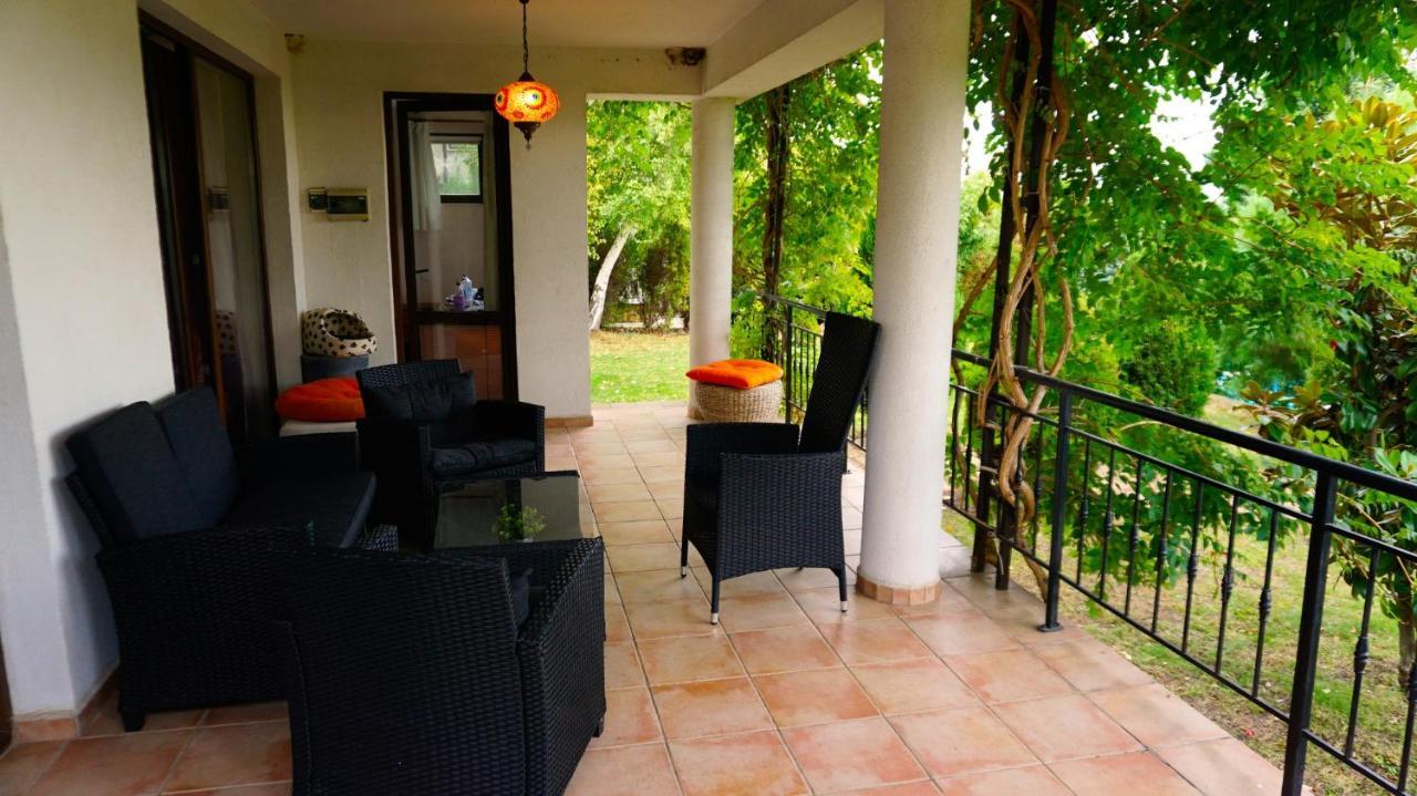 Вила Афина - Villa Afina Baltjik Exteriör bild